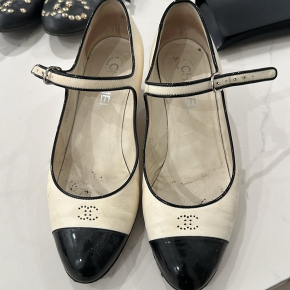 Chanel Mary Jane - Picture 2 of 4